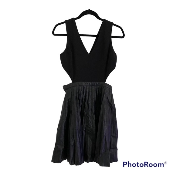 Topshop Black Vegan Faux Leather Cutout Pleated Mini Little Cocktail Dr… - Picture 8 of 10